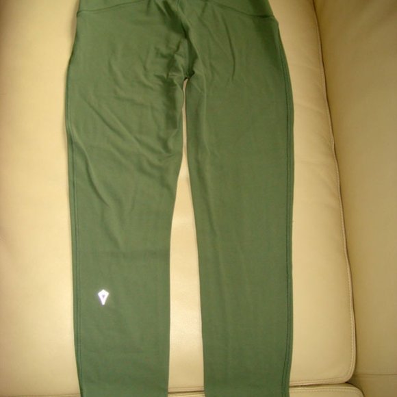 Ivivva by Lululemon size 12 Strong Spirit Tight - Picture 6 of 6